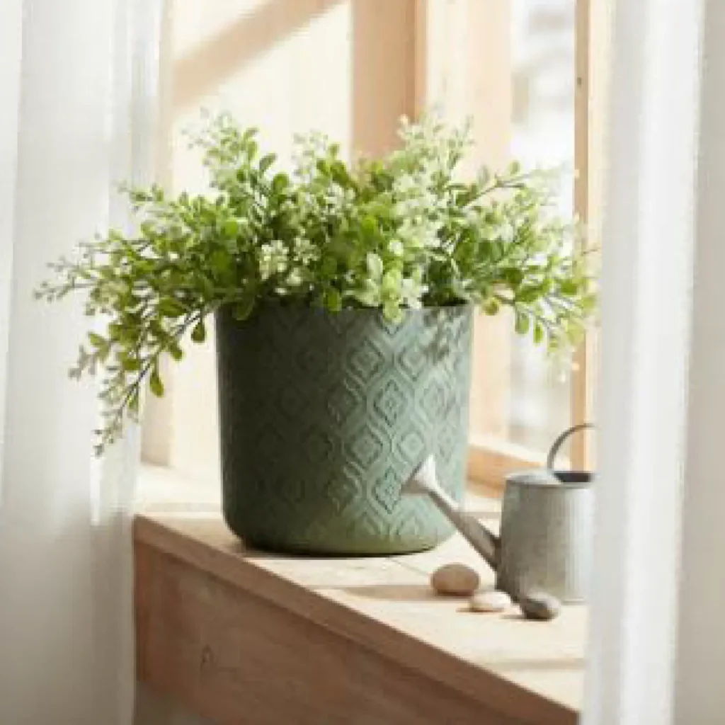 Diamond Embossed Decorative Planters